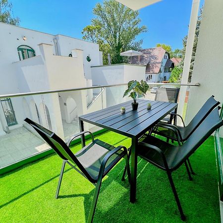 Villa Bauhaus Labi Garden Wellness Apartman Siófok Eksteriør bilde