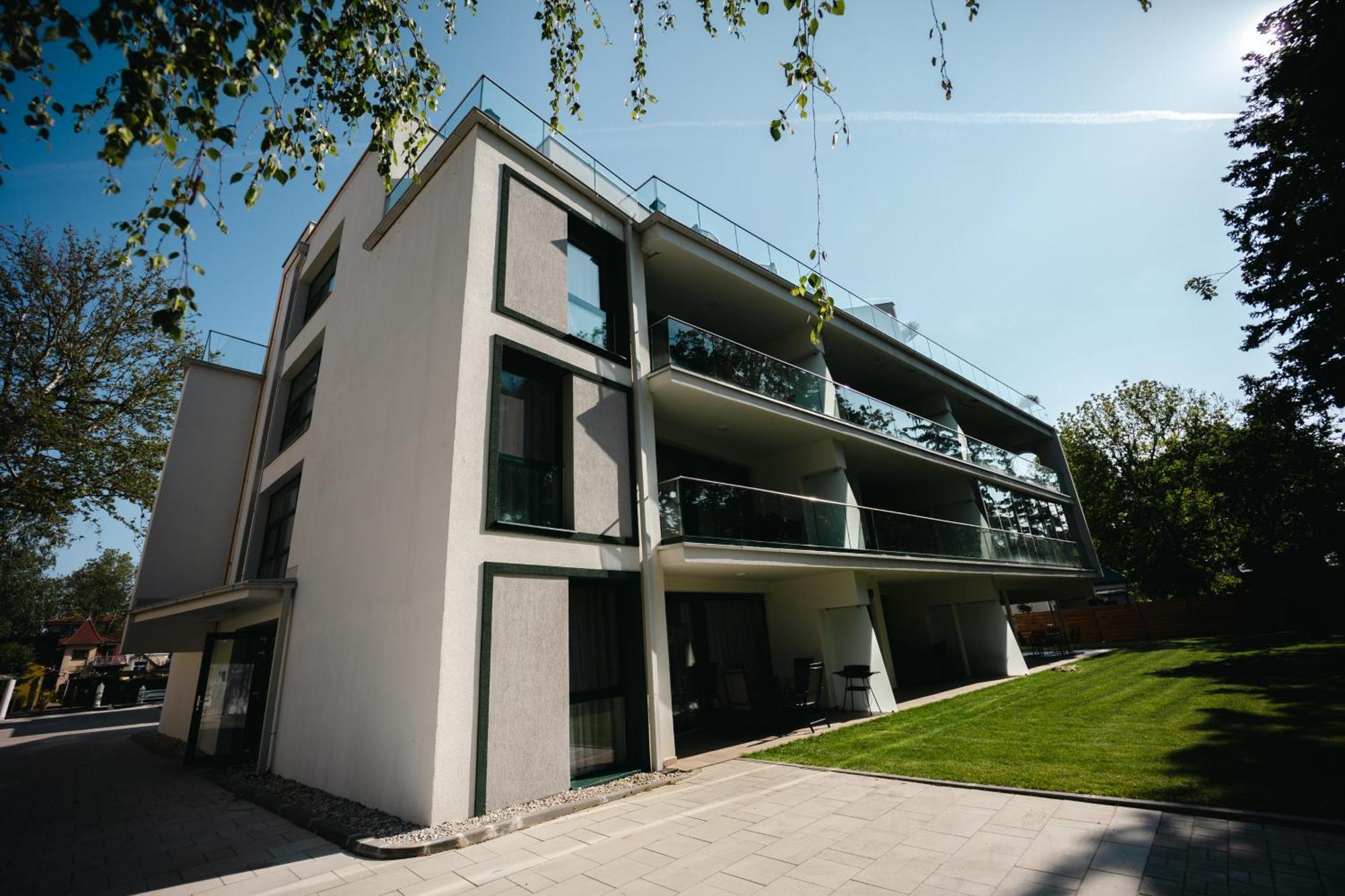Villa Bauhaus Labi Garden Wellness Apartman Siófok Eksteriør bilde