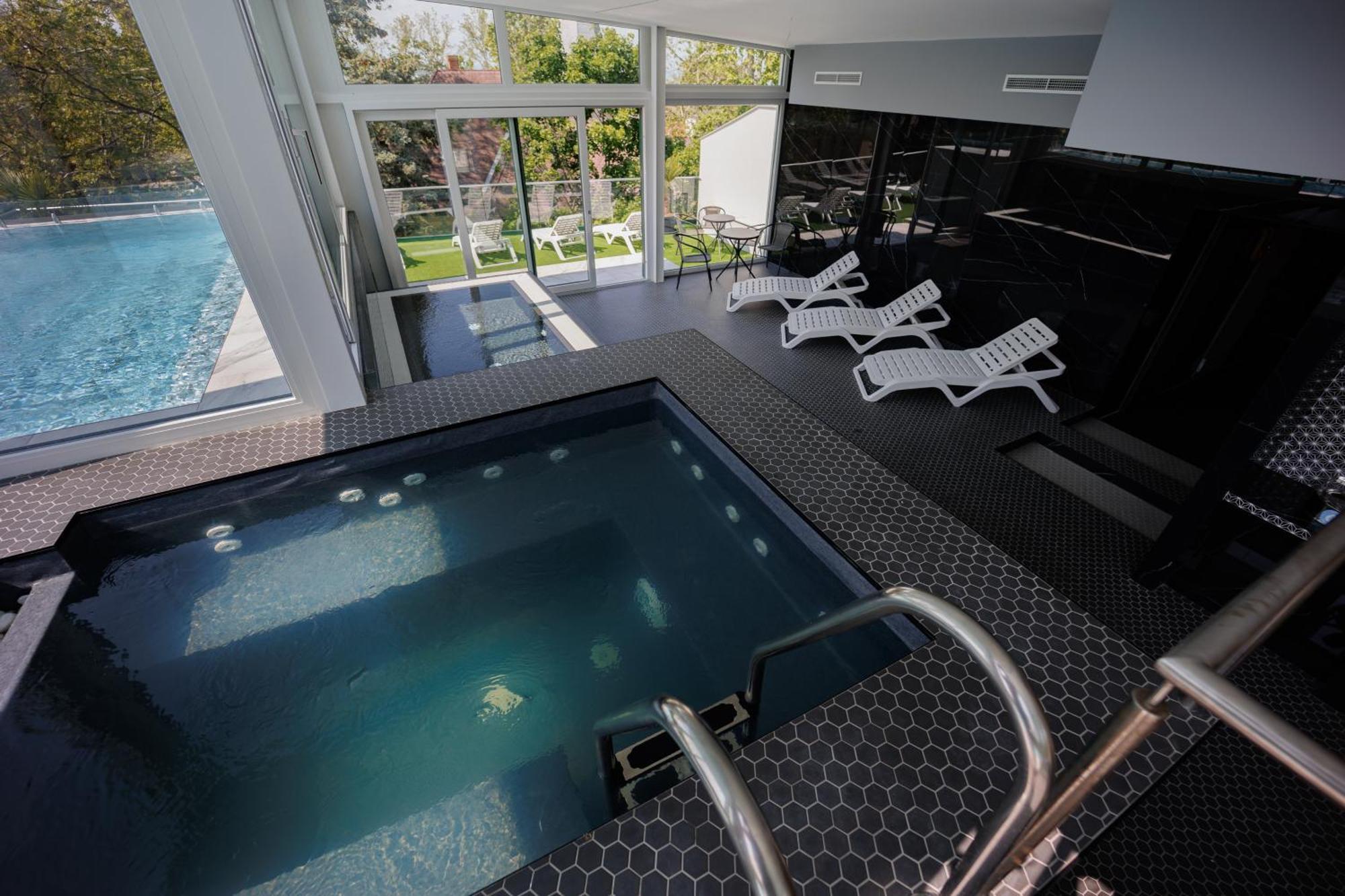 Villa Bauhaus Labi Garden Wellness Apartman Siófok Eksteriør bilde