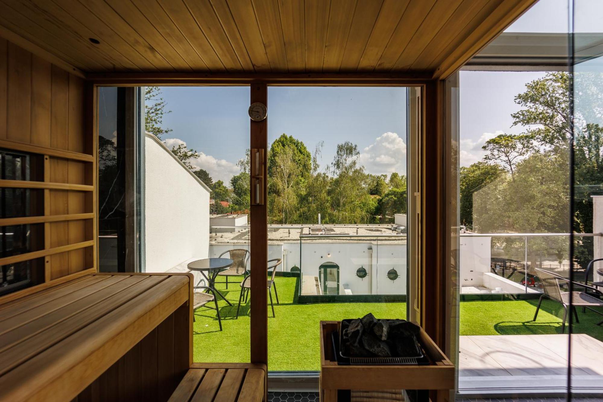 Villa Bauhaus Labi Garden Wellness Apartman Siófok Eksteriør bilde