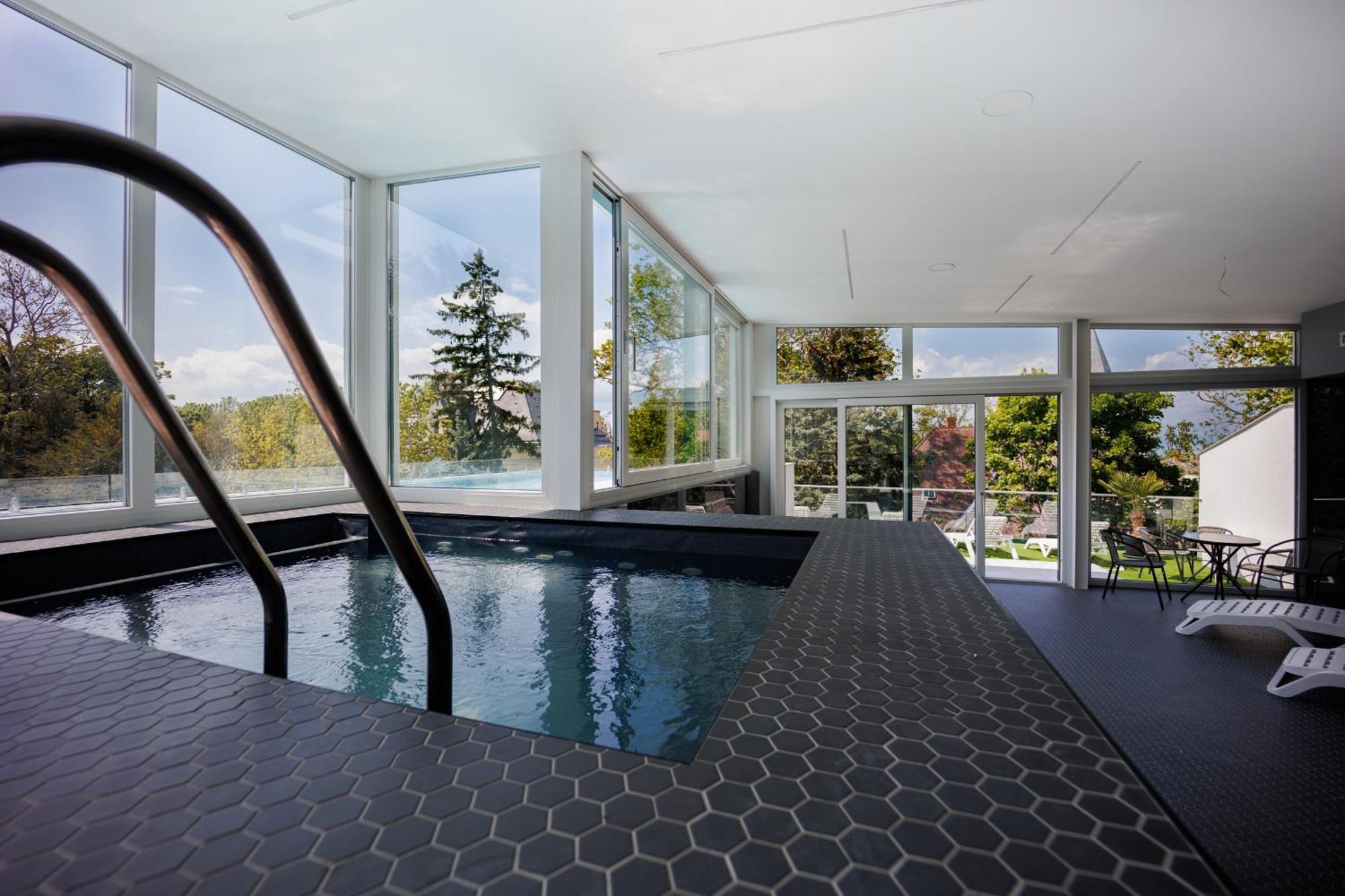Villa Bauhaus Labi Garden Wellness Apartman Siófok Eksteriør bilde